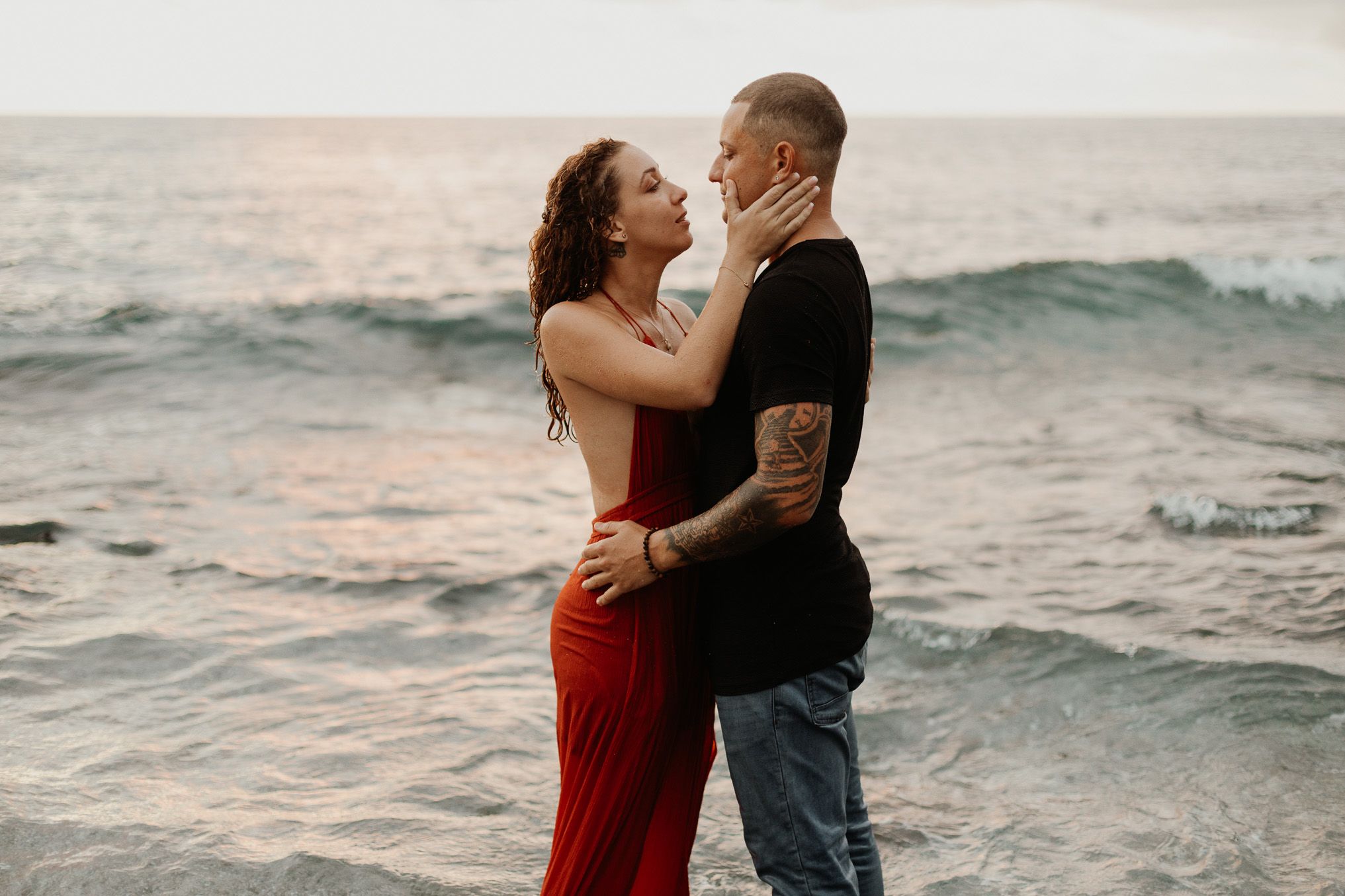belle photographie de couple sur la plage a arcachon