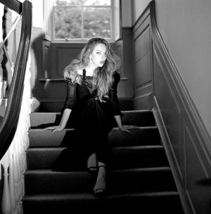 Model Mia Moore photographed as part of the vampire inspired photography project Vampirique by Ted Smith #projectVampirique