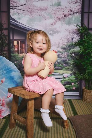Photo d'un enfant assis