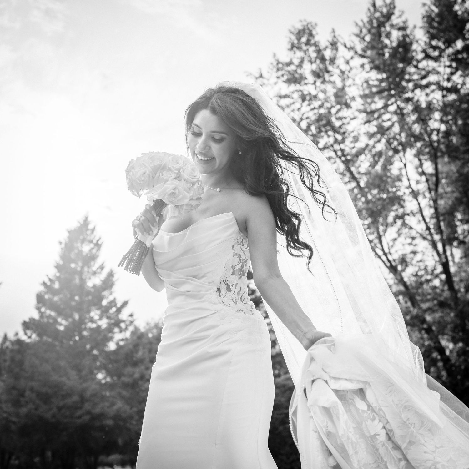 Séance fiançailles de luxe dans les Laurentides avec photographe de mariage artistique