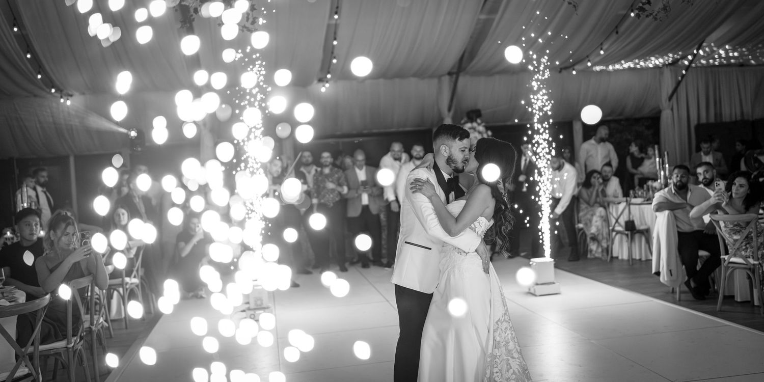 Photographe de mariage à Laval spécialisé en mariages haut de gamme et elopements naturels