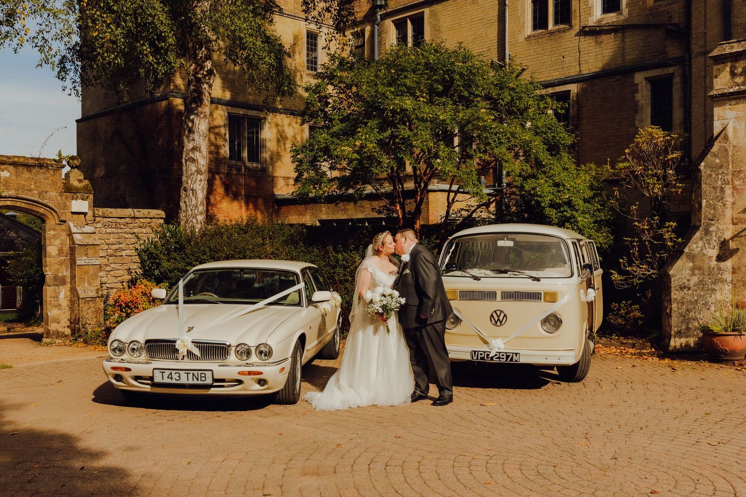 Wedding couple outside Minstead Lodge in Lyndhurst, New Forest, wedding photography