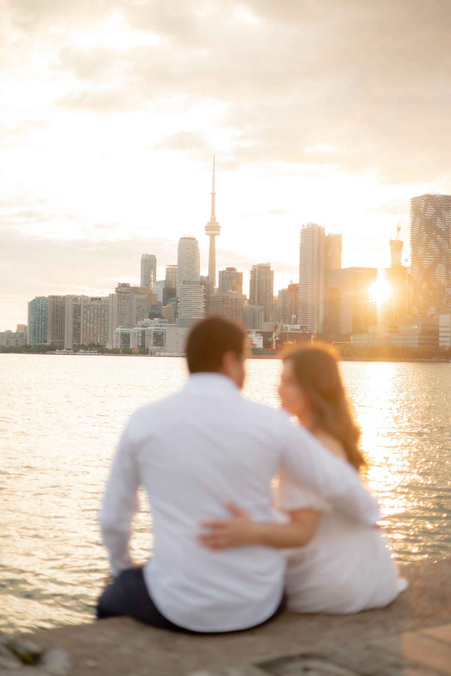 Down Town Toronto skyline Photoshoot, engagement Photographer