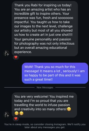 Screenshot of positive feedback messages praising a photography workshop instructor.
