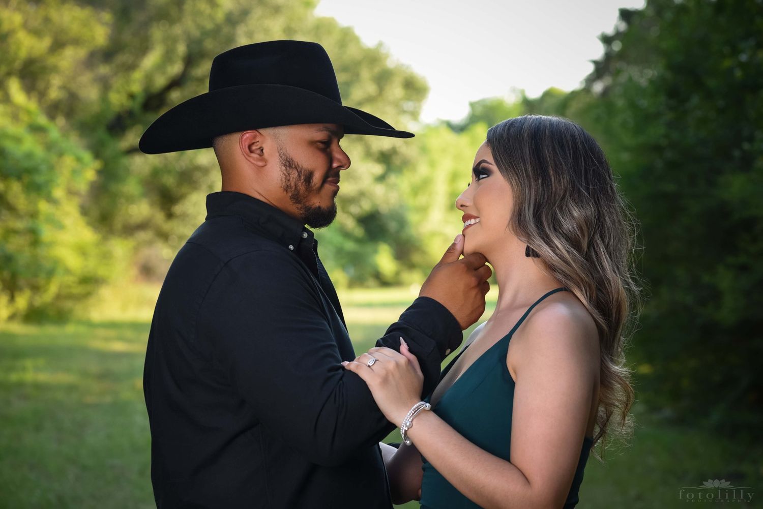 DFW's Best Wedding Photographers Best Wedding Photography Packages Dallas Wedding Photographer fotolilly photography DFW's Best Photographer