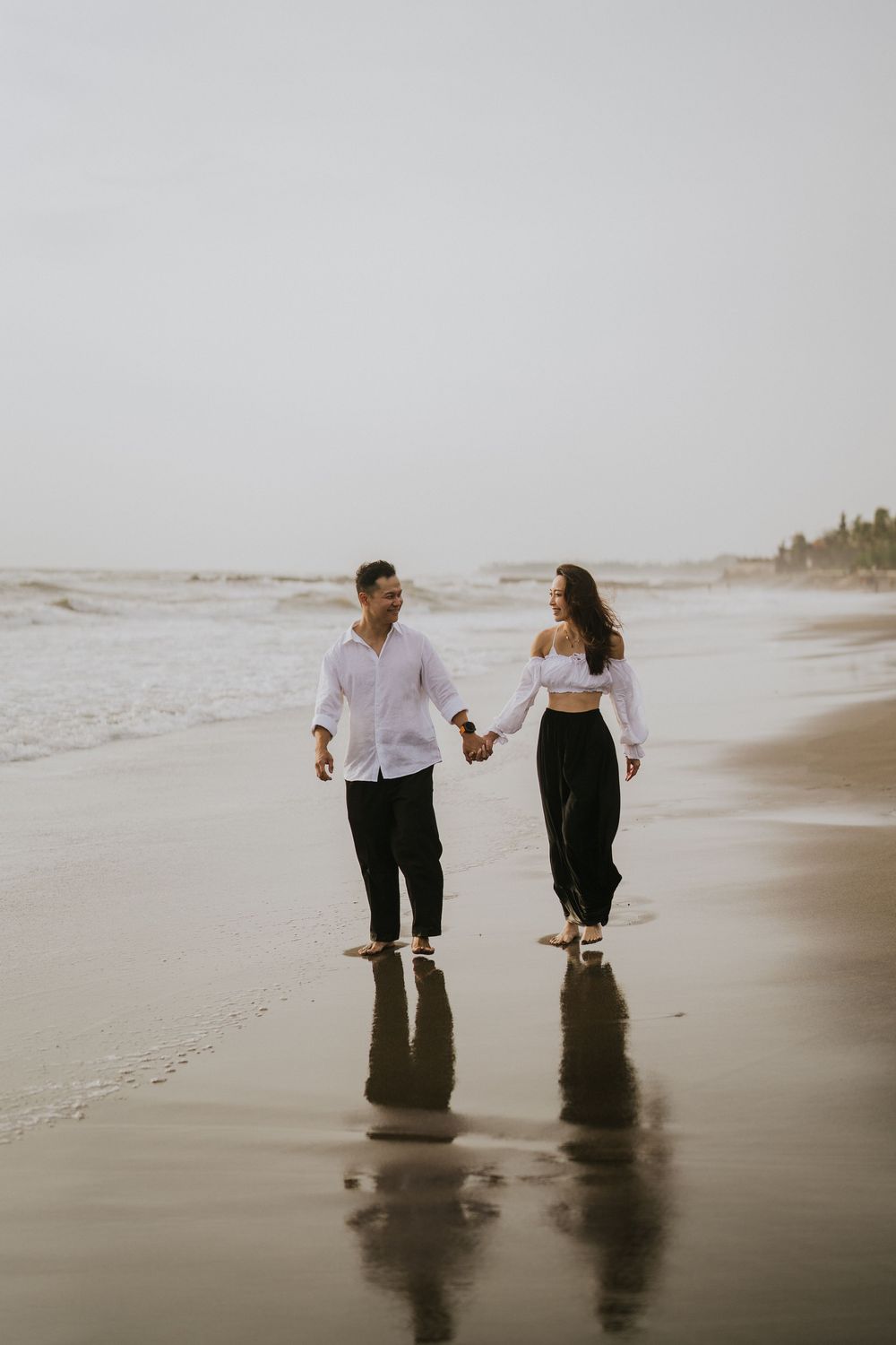 Romantic couple photoshoot in Bali at Batu Bolong beach