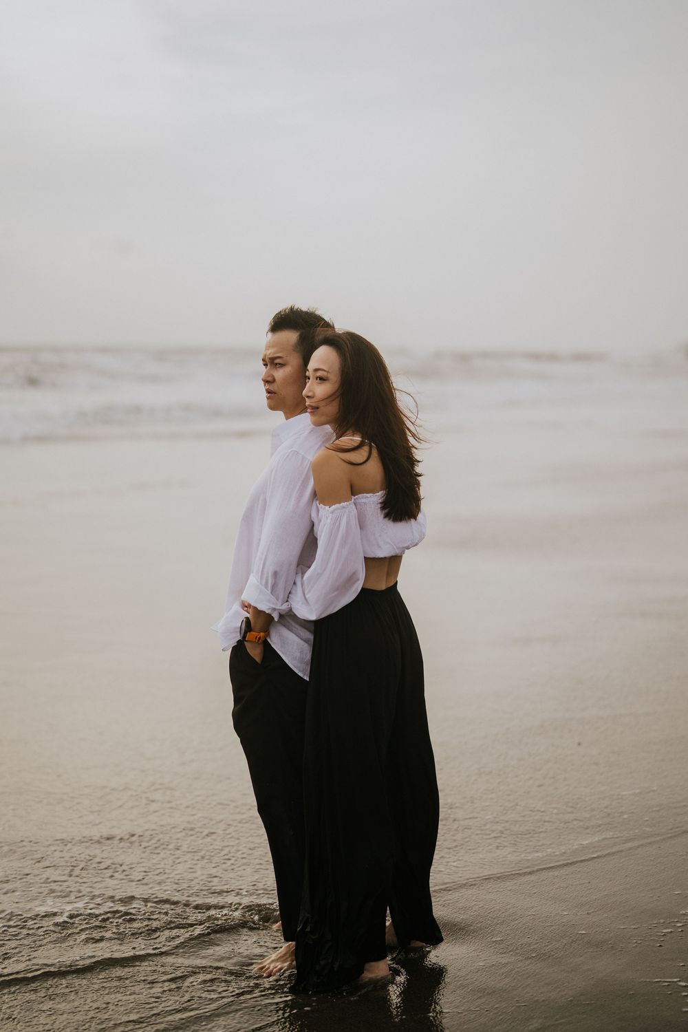 Romantic couple photoshoot in Bali at Batu Bolong beach
