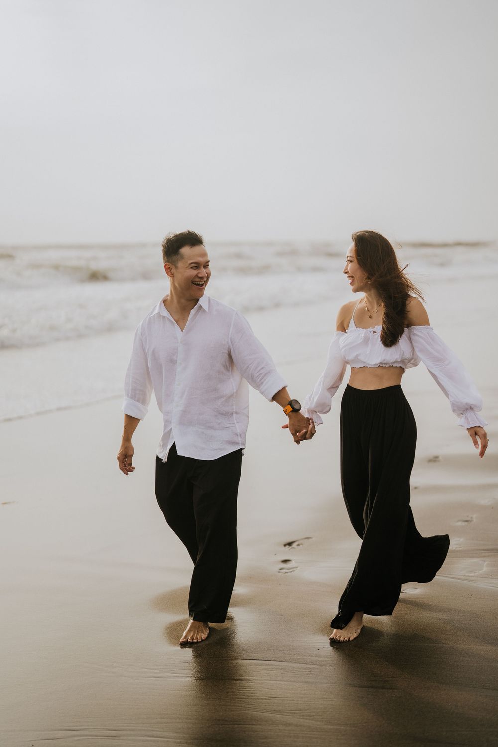 Romantic couple photoshoot in Bali at Batu Bolong beach