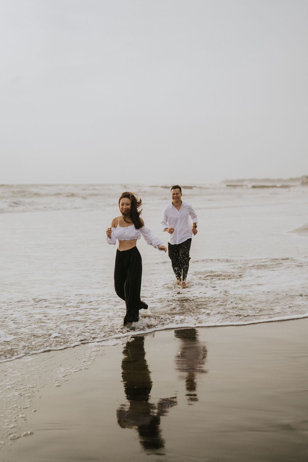 Romantic couple photoshoot in Bali at Batu Bolong beach