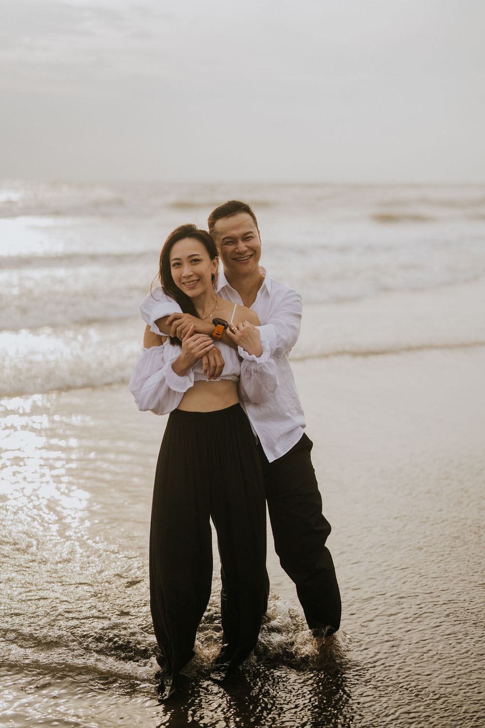 Romantic couple photoshoot in Bali at Batu Bolong beach