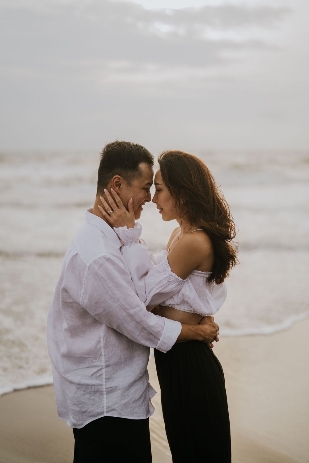 Romantic couple photoshoot in Bali at Batu Bolong beach