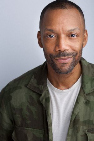 headshots nyc of broadway actor timothy oliver reid