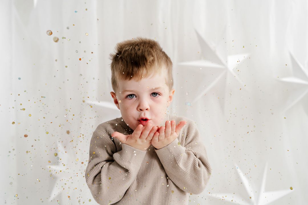 Mini Sessions Contact - Award Winning Photographers In Devon | Smiley ...