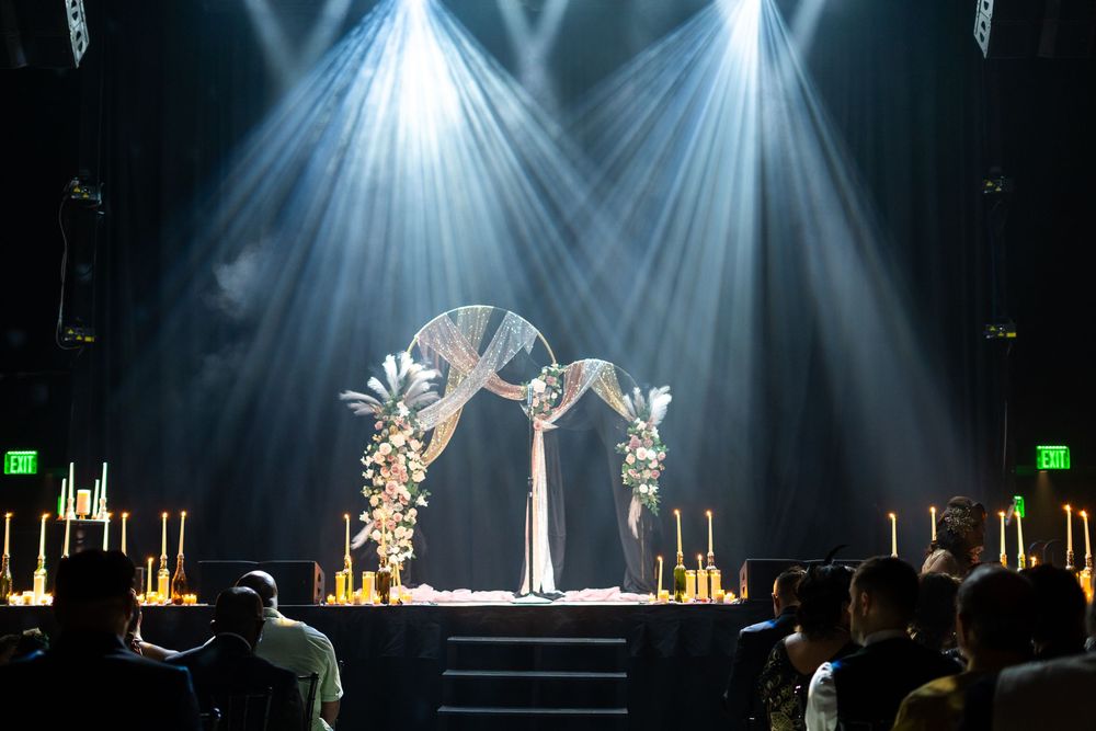A spotlight on the ceremony arch at the Floridian.