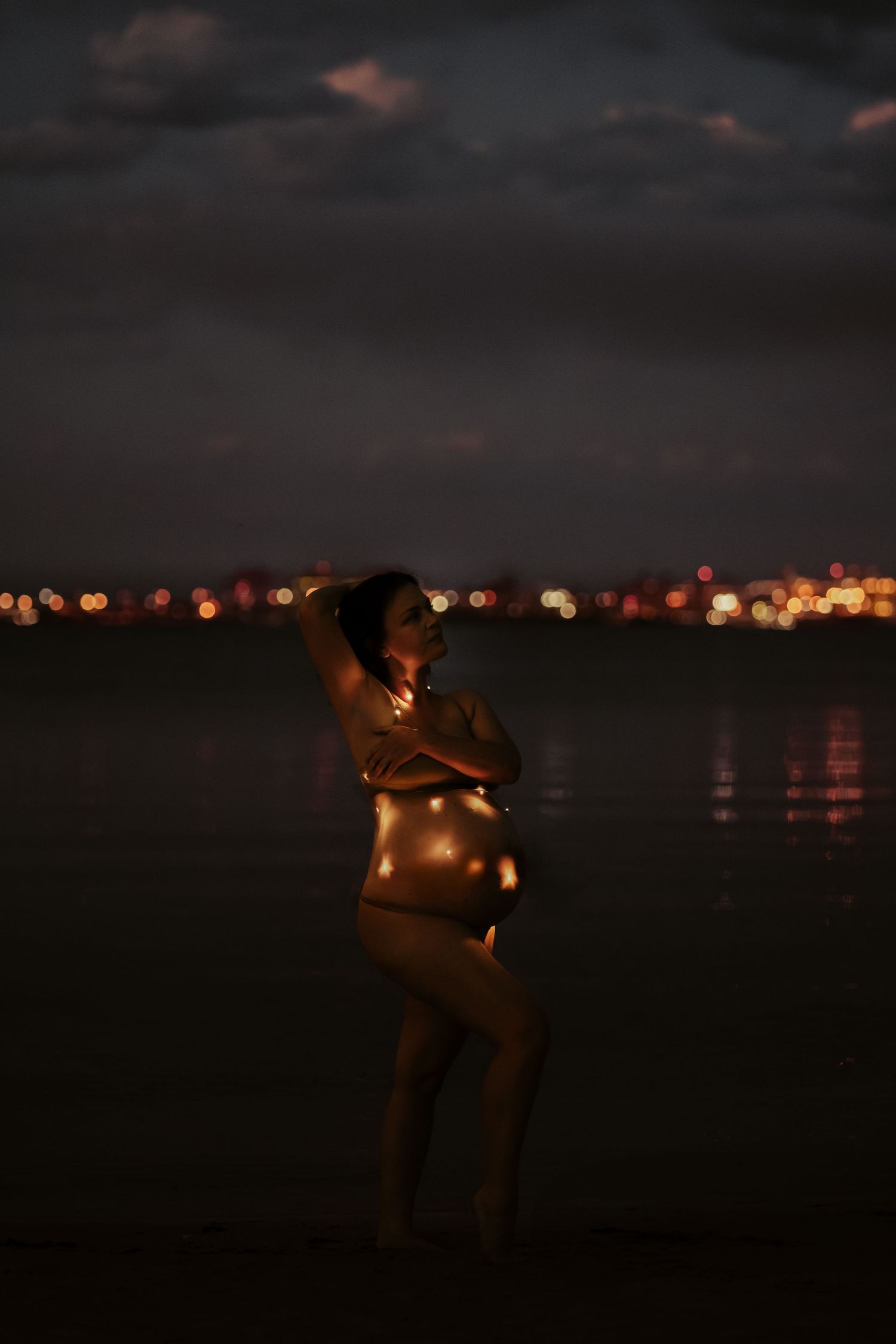 Fine Art maternity Shoot Sutherland Shire Kurnell. Beach at night