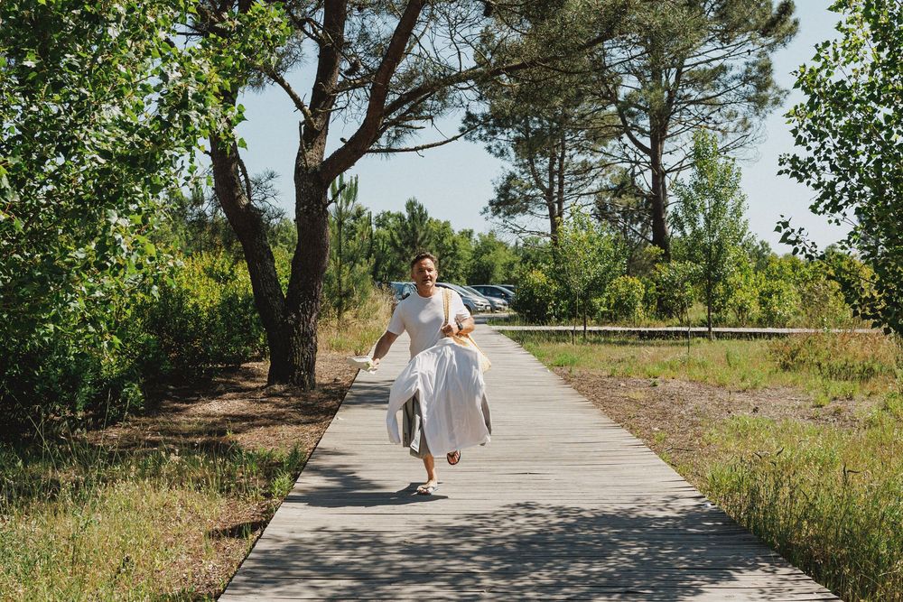 Natural wedding preparations in the Alentejo countryside