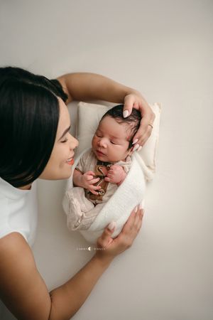 lifestyle newborn photographer nj