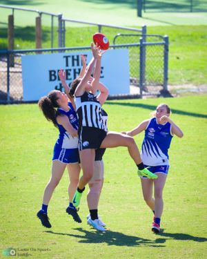 East Ringwood v Surrey Park. Melbourne Sports Photographer.