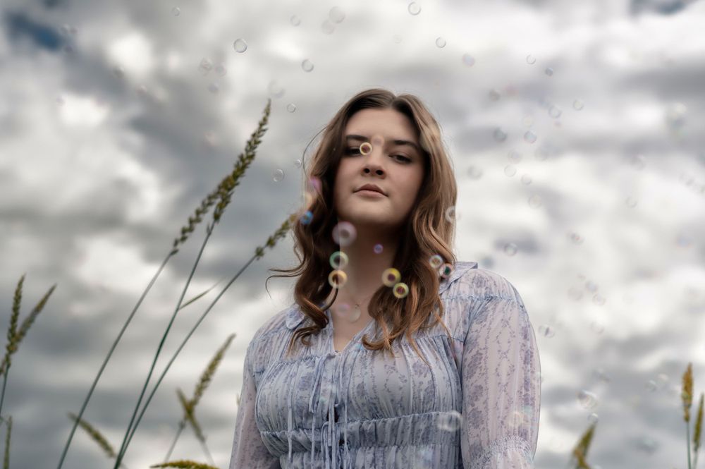 A summer bubble themed photoshoot taken in Spokane Washington by Jessica Rae Photography.