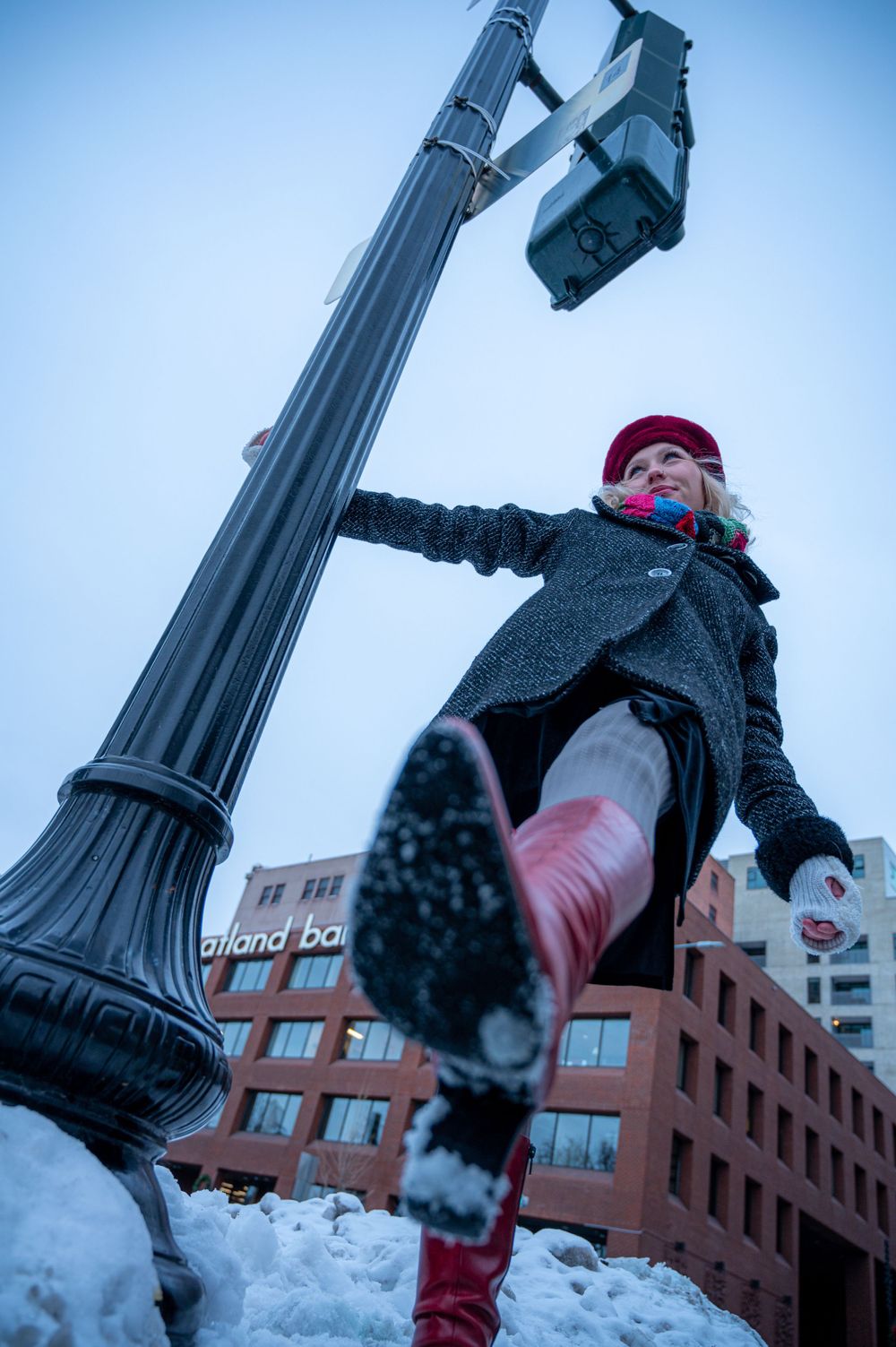 A portrait taken in downtown Spokane in Riverfront Park by Jessica Rae Photography.