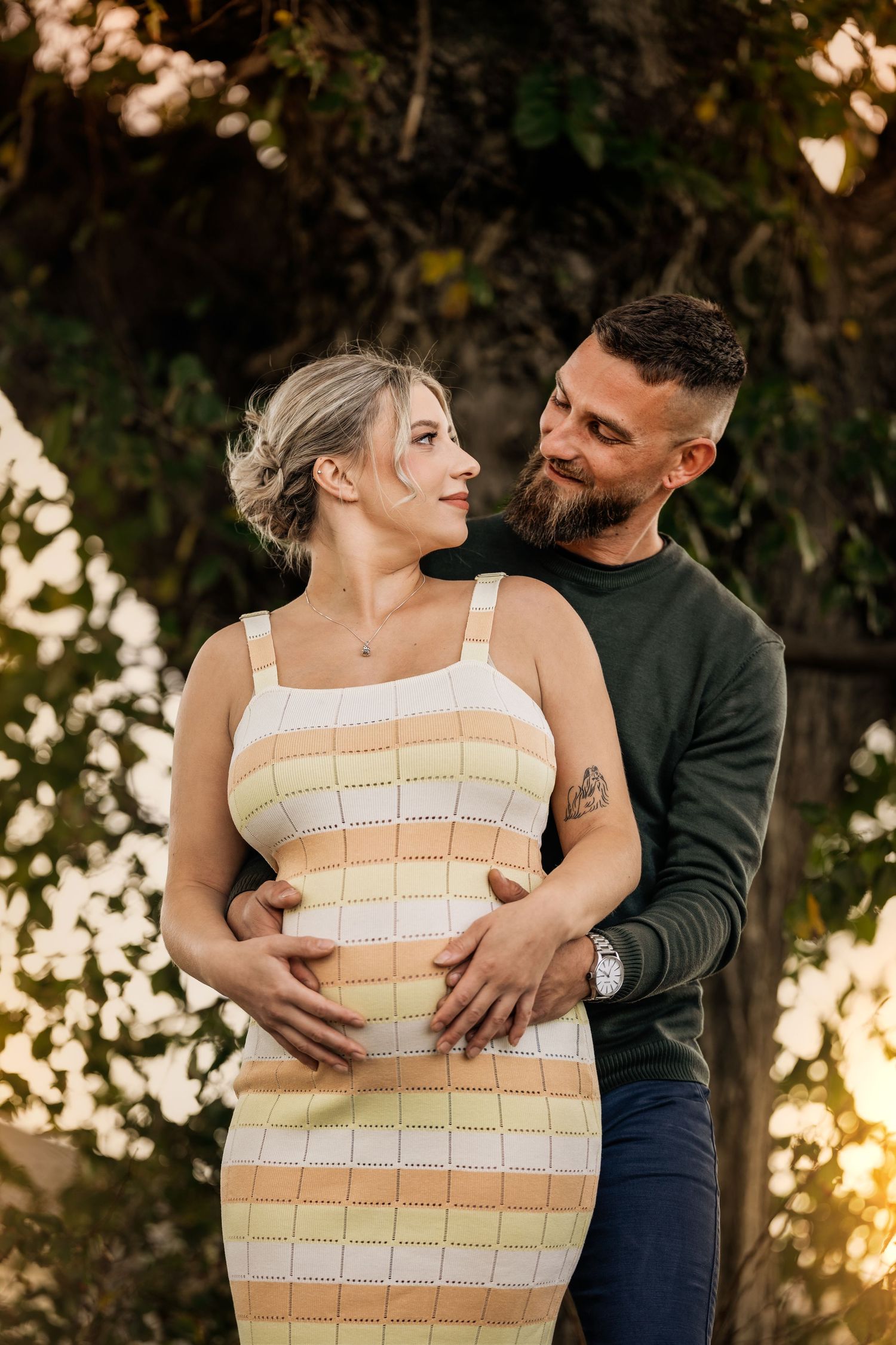 Shepparton maternity photographer, Nikolina