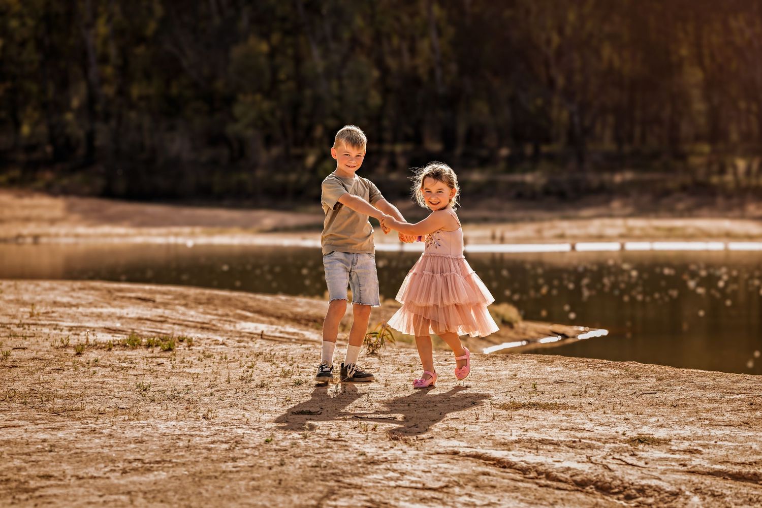 Family Photos Shepparton, by Nikolina Photography.