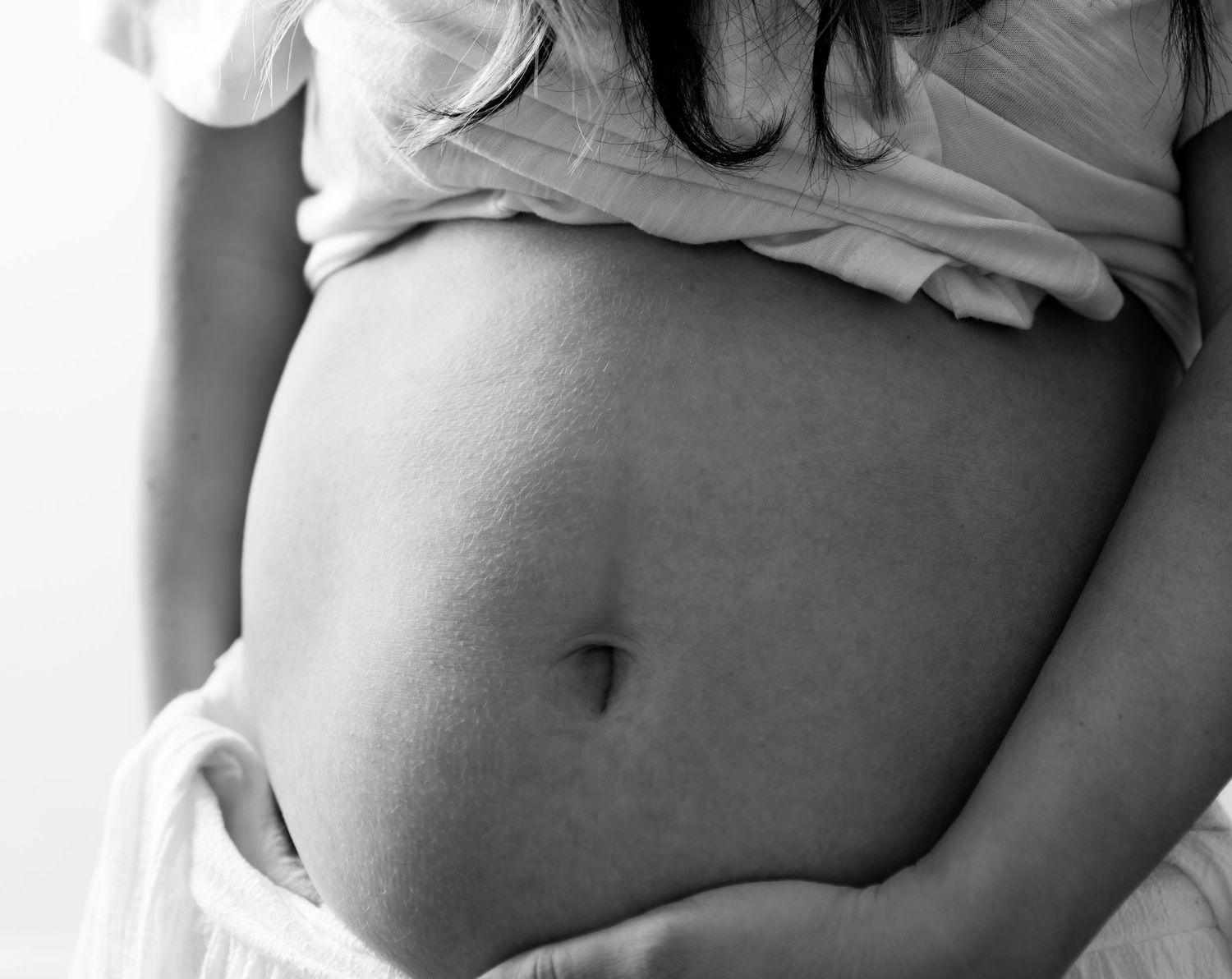 Maternity photography by Nikolina Photography, Shepparton.