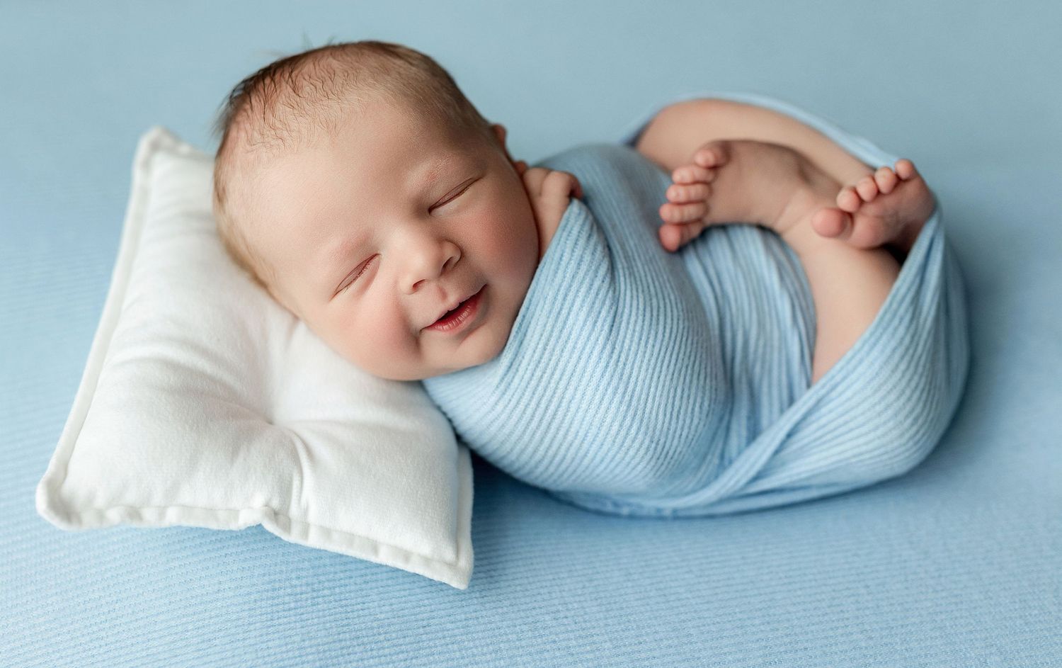 Newborn in light blue. Greenville SC newborn, Easley SC newborn, Upstate Sc newborn, Greenville newborn