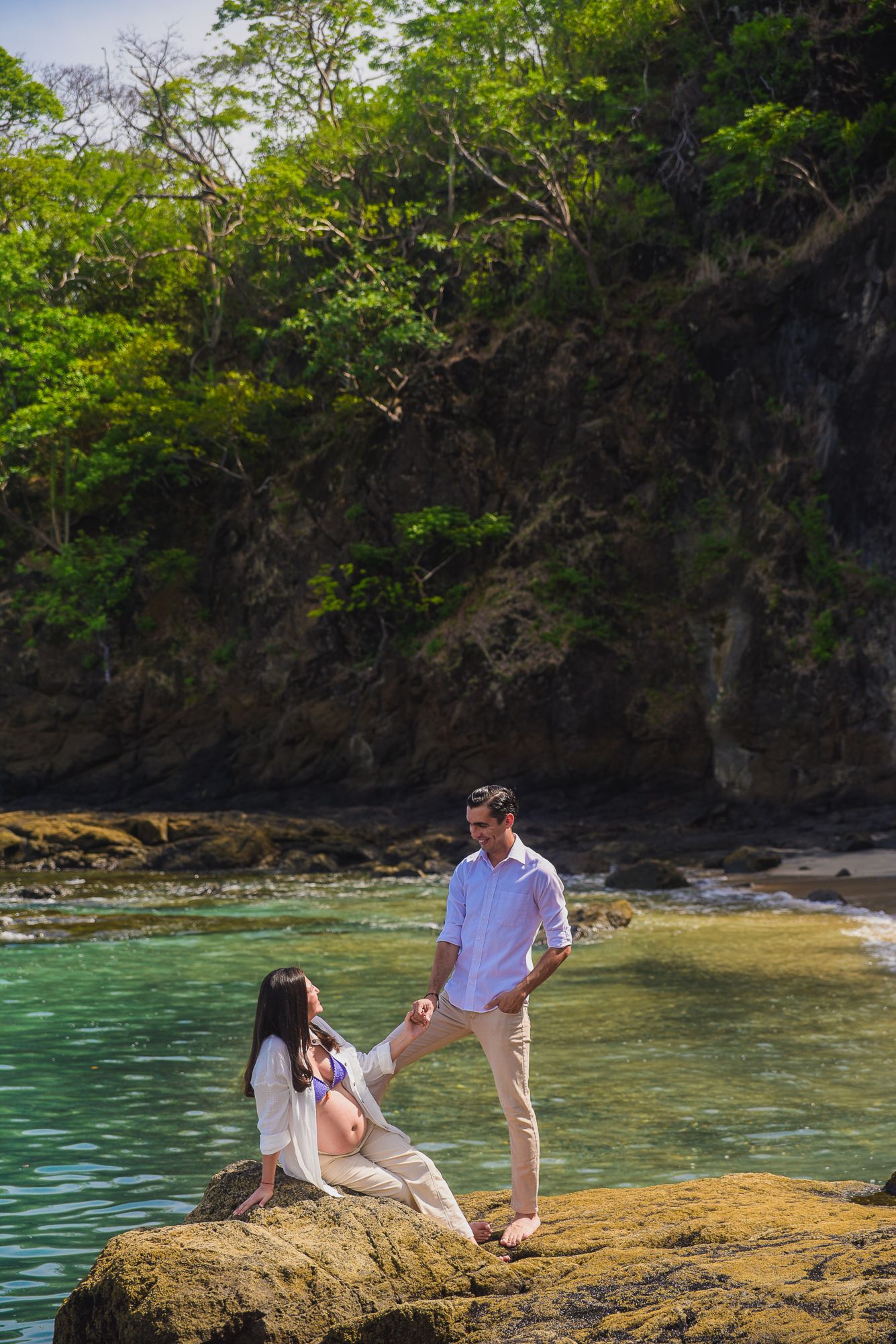 Maternity session photo, reserva Conchal, Costa Rica