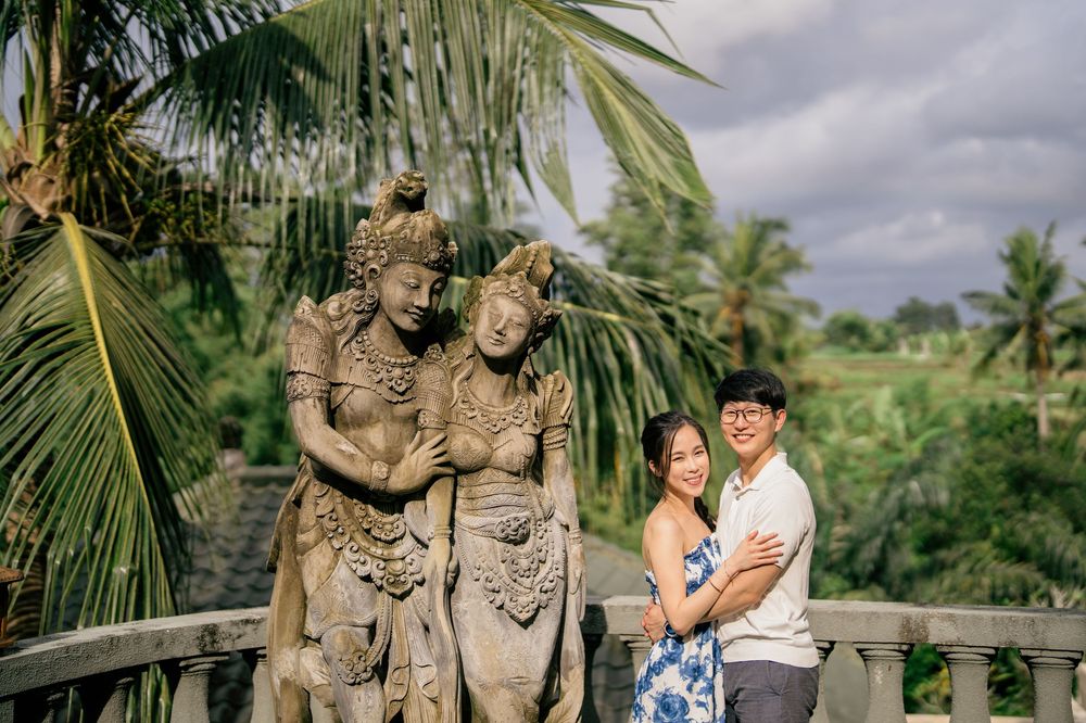 Bali family photography services at SereS Springs Resort & Spa