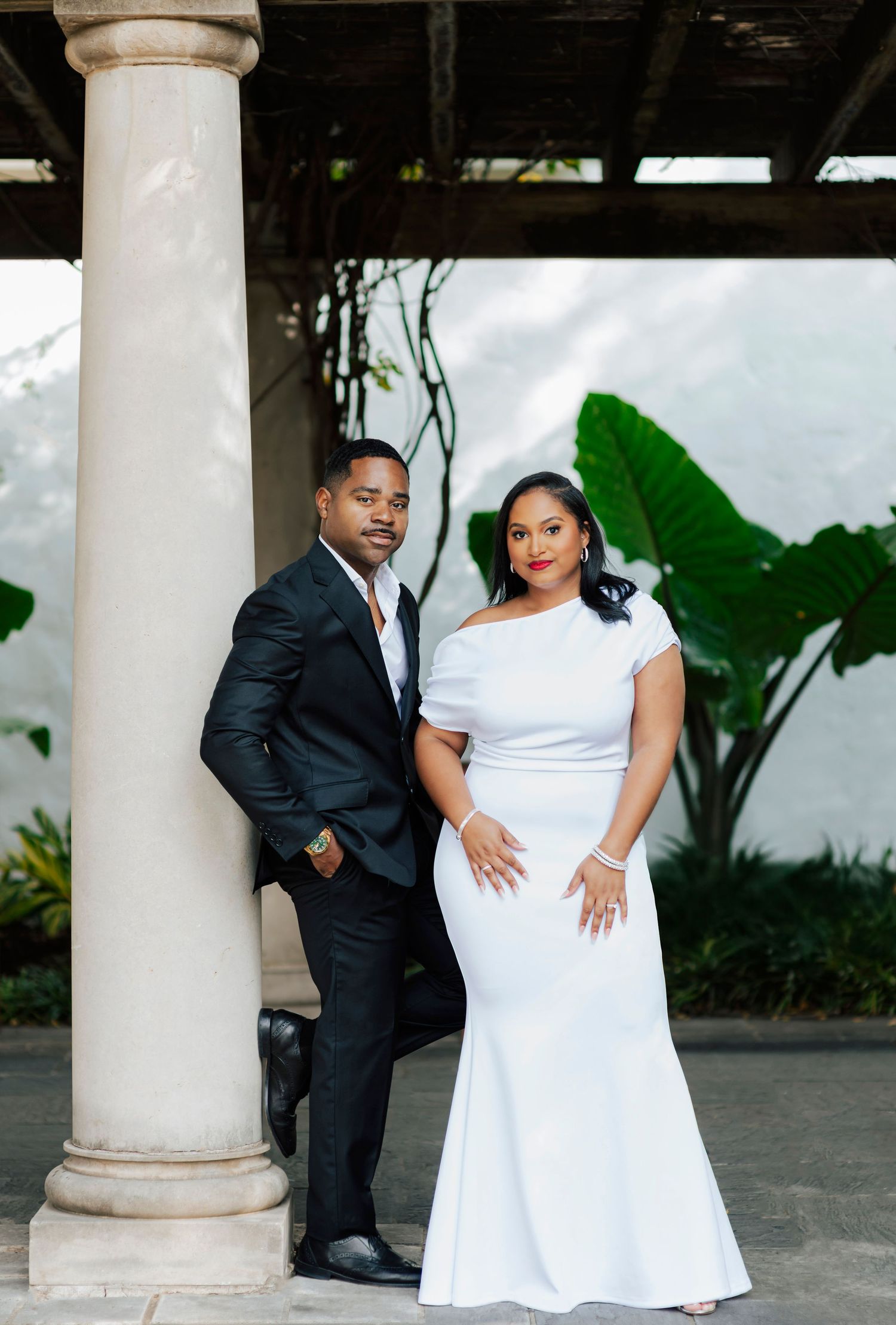 Dallas Arboretum engagement session with blooming flowers backdrop