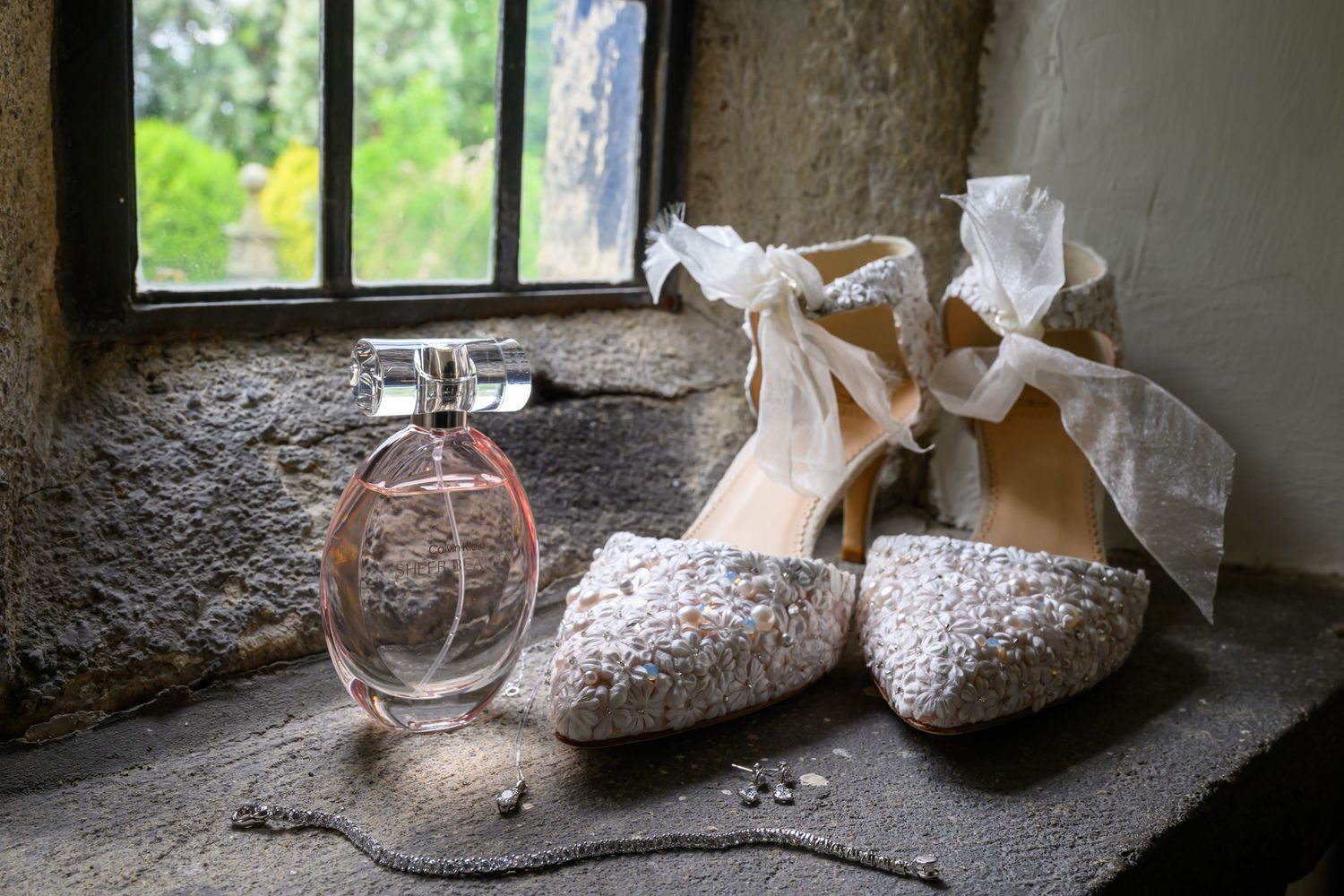 Holdsworth House wedding photographer