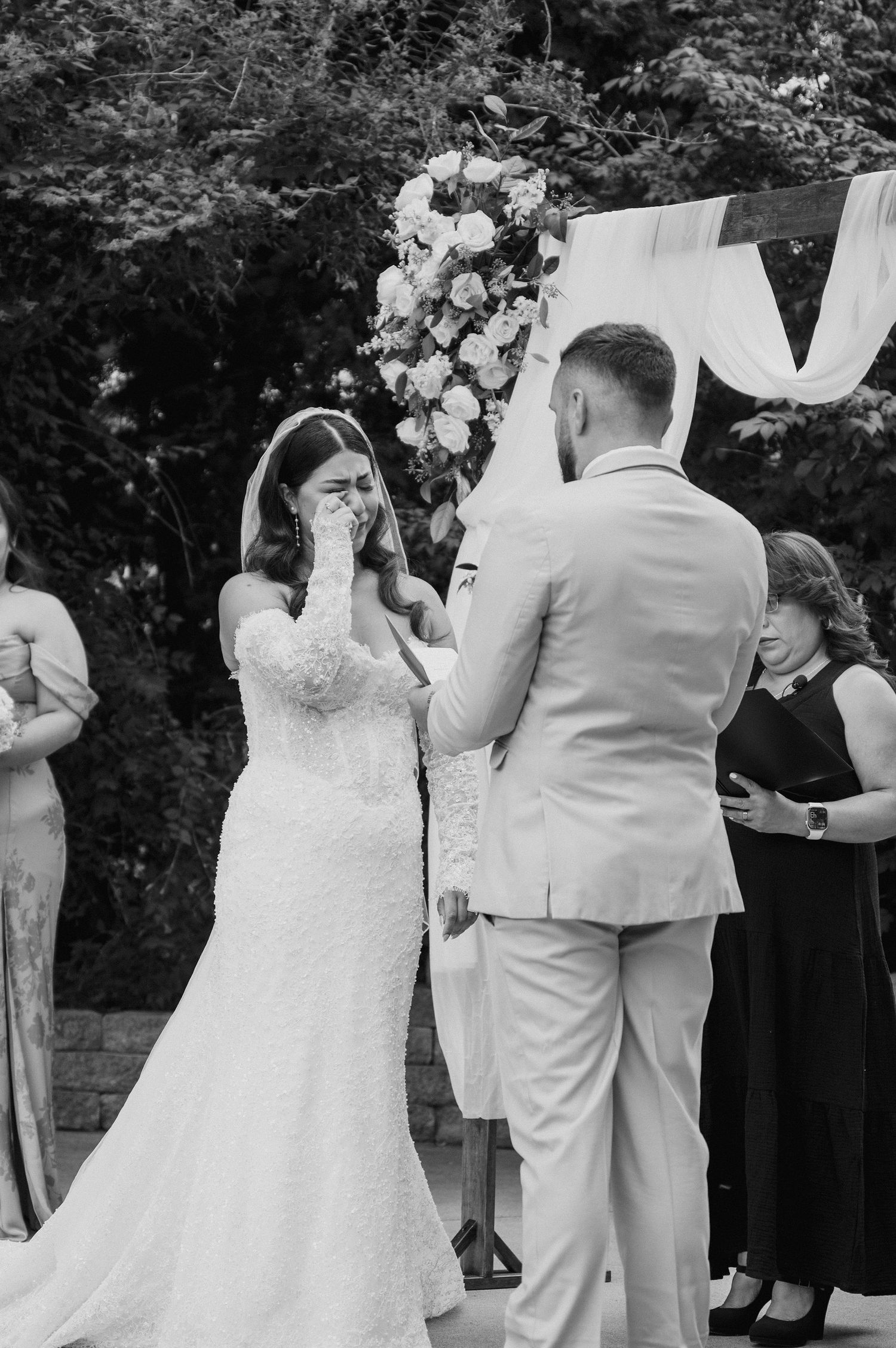 A Shadow Lake Ranch wedding ceremony in Prosser, Washington