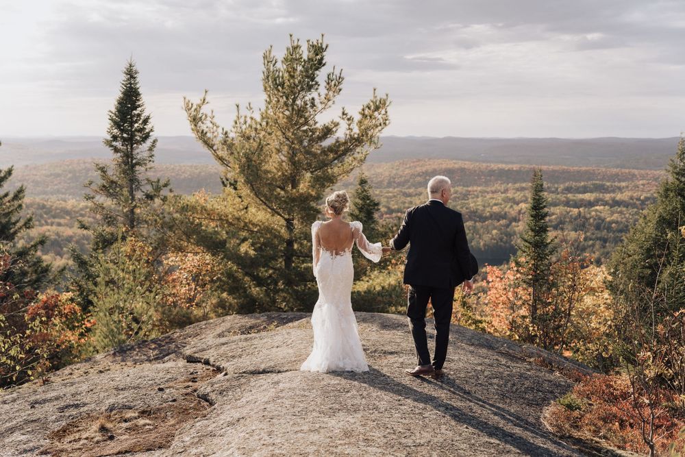 Mariage à destination à Mont-Tremblant capturé dans un style artistique. T-Gonzalez Fine-Art Photography.