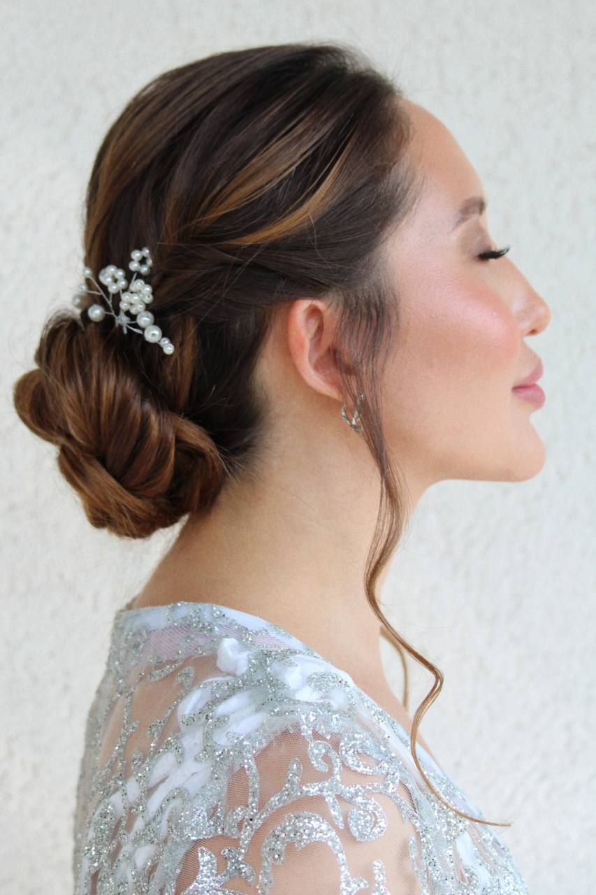 Cambridge bridal makeup artist creating soft glam wedding look.