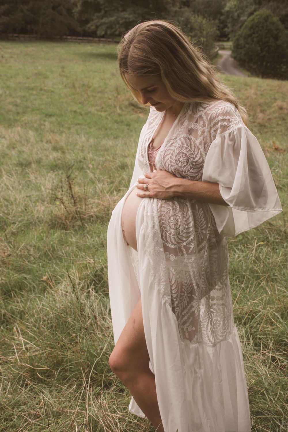 Waikato's trusted source for stylish maternity and newborn photography: Stay&cee Creative, offering a free client wardro