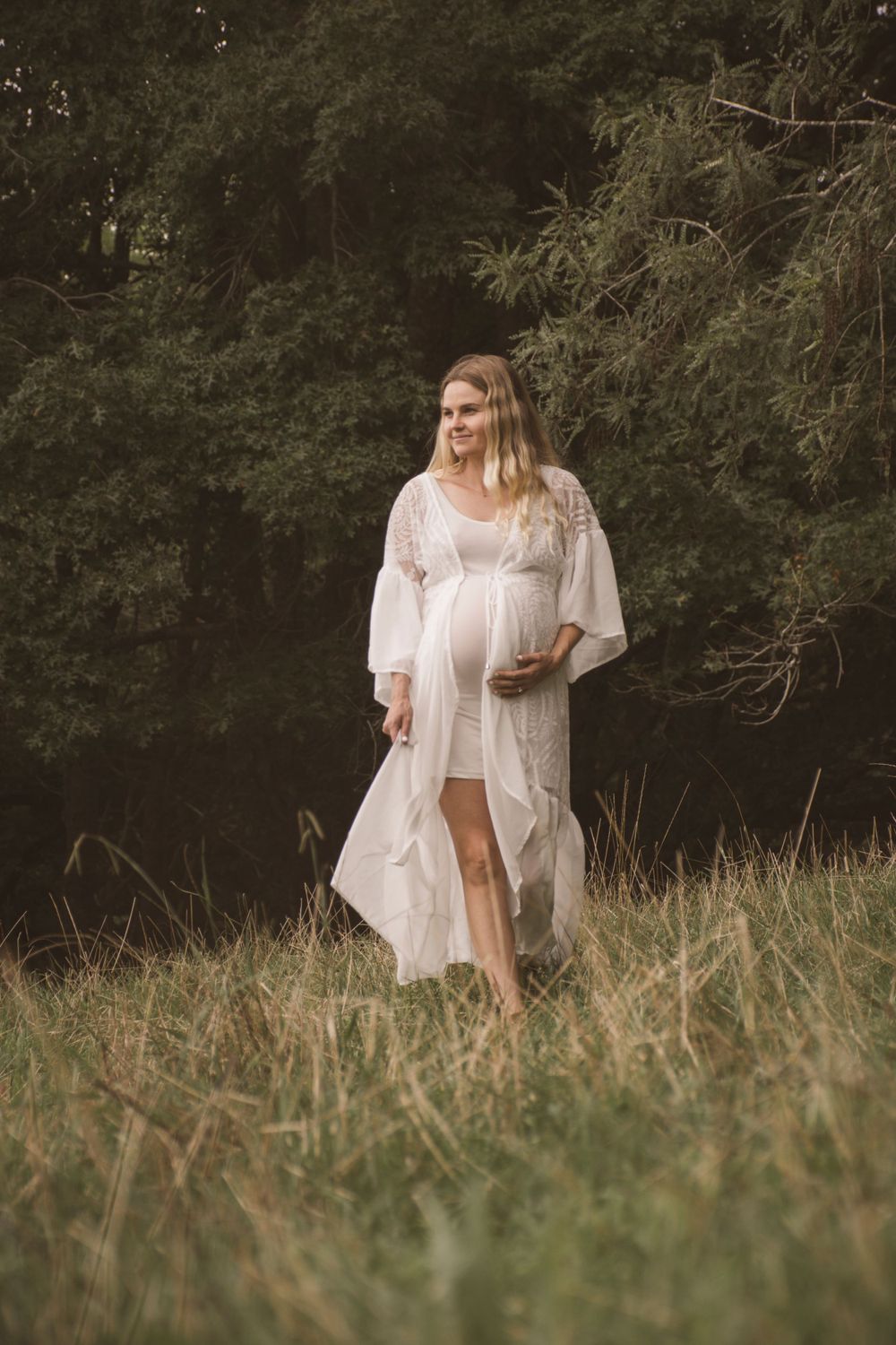 Stay&cee Creative's client wardrobe makes your maternity and newborn session in Hamilton even more memorable and stylish