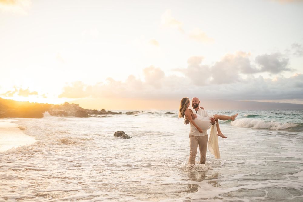 Wedding couple photo shoot during sunset beach on Maui Hawaii by ohwowfotos