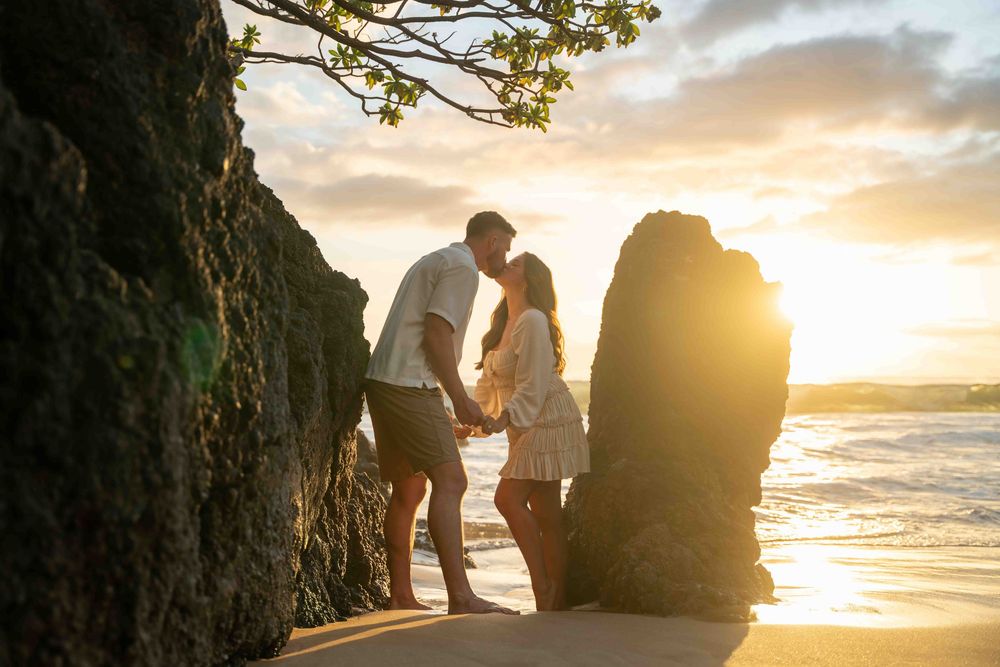 Proposal couple sunset photo at Wailea beach Maui Hawaii