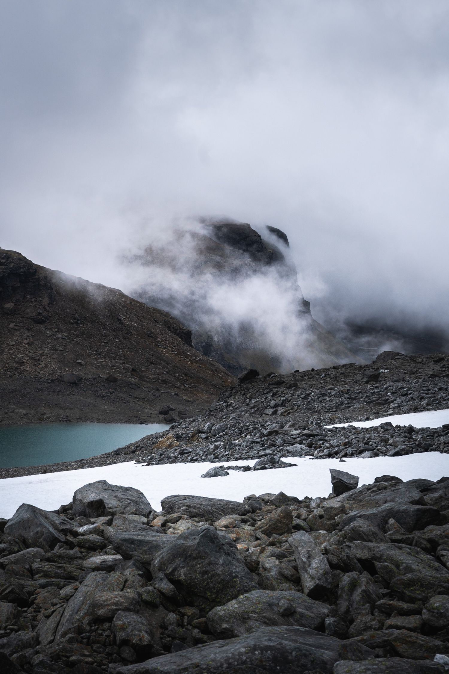 Viterskalet, Måskonåive, Vindelfjällen, Fotograf Alison De Mars, fine art, glaciärsjö, landskap, fjällvandring
