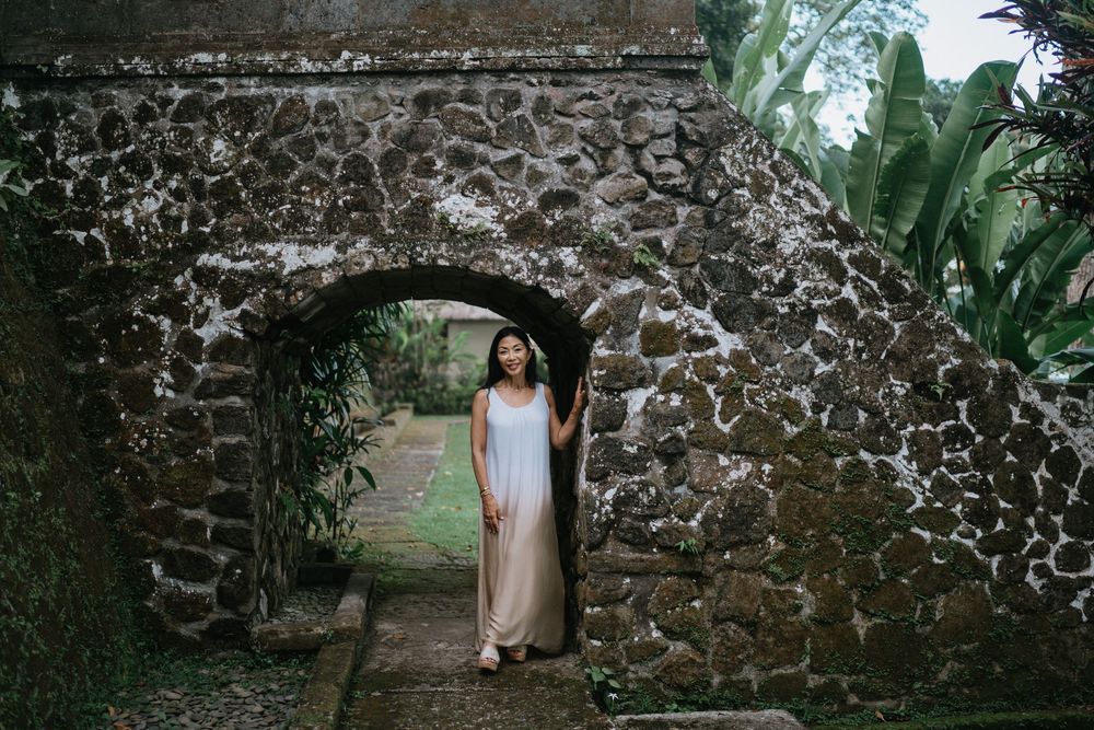 Professional solo photography session at Amandari Ubud Bali.