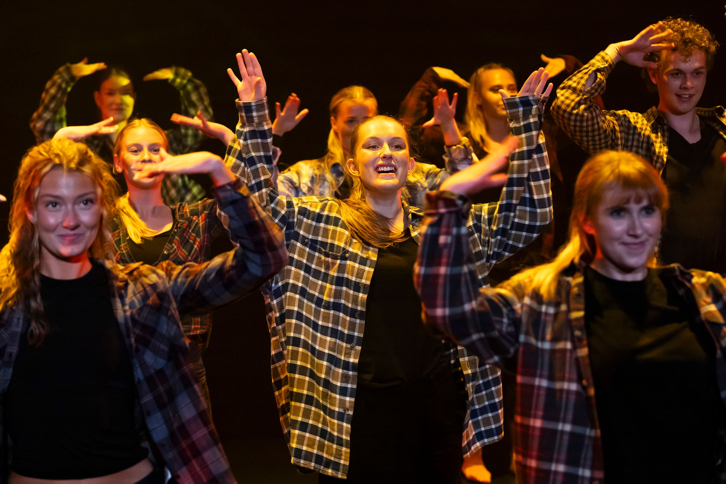 Dansdag i Karlstad på Arenan. Medverkande i föreställningen Sundsta Estet Dans åk 2 & 3