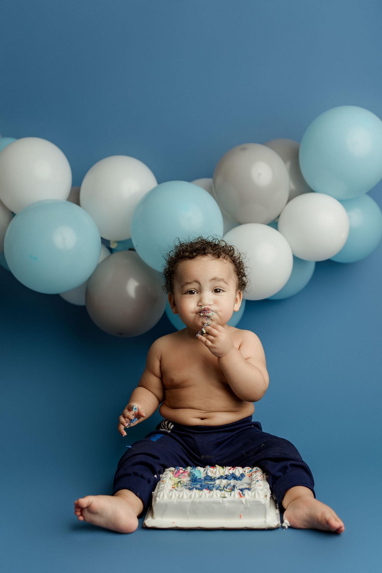 Wichita cake smash photographer, baby milestone portraits Wichita, first birthday photoshoot near me Wichita