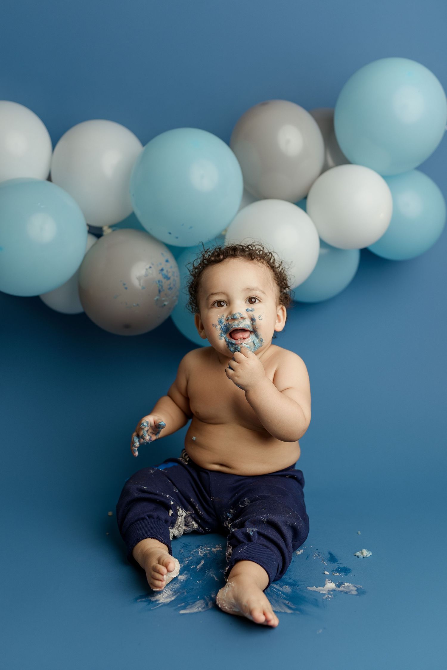 Wichita cake smash photographer, baby milestone portraits Wichita, first birthday photoshoot near me Wichita