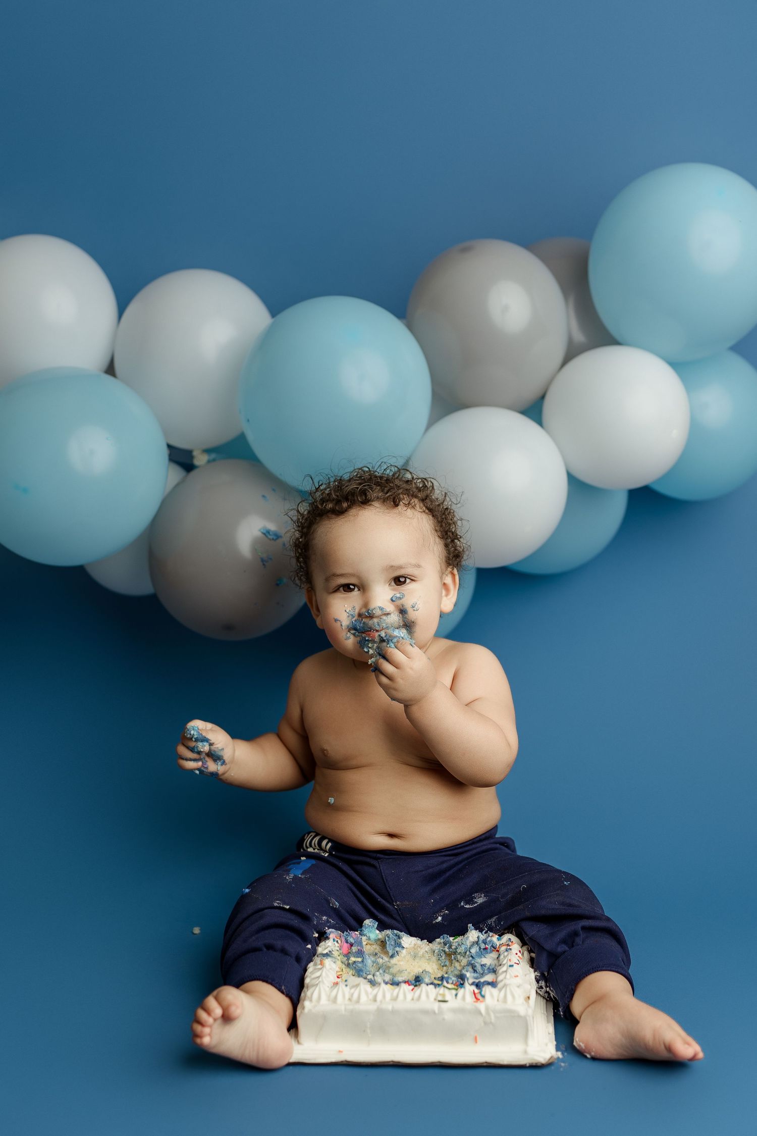 Wichita cake smash photographer, baby milestone portraits Wichita, first birthday photoshoot near me Wichita
