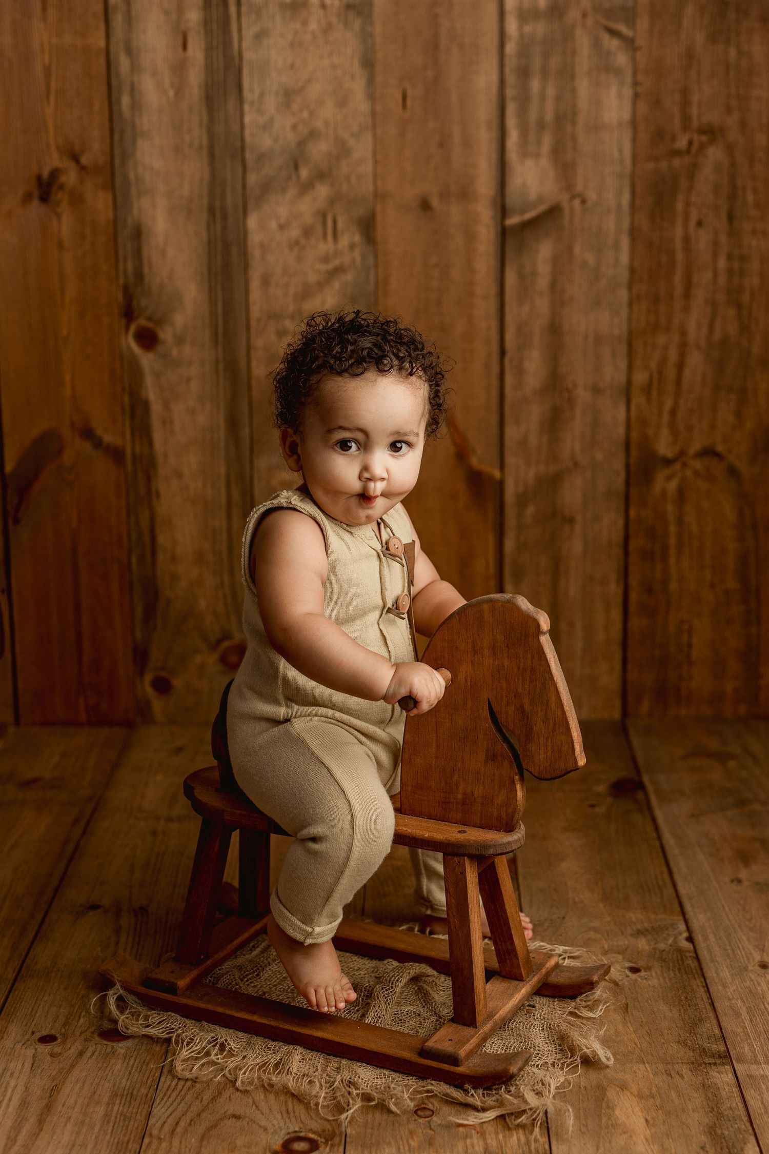 Wichita baby photographer, baby photography near me Wichita, baby portrait studio in Wichita, milestone portraits near me