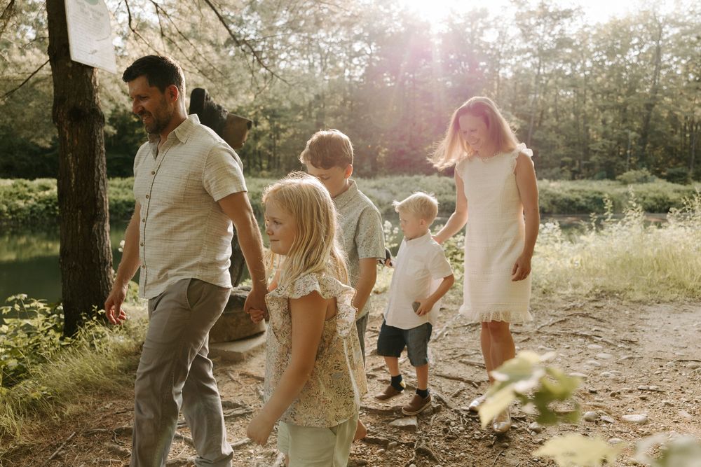 Family photoshoot in New Hampshire.