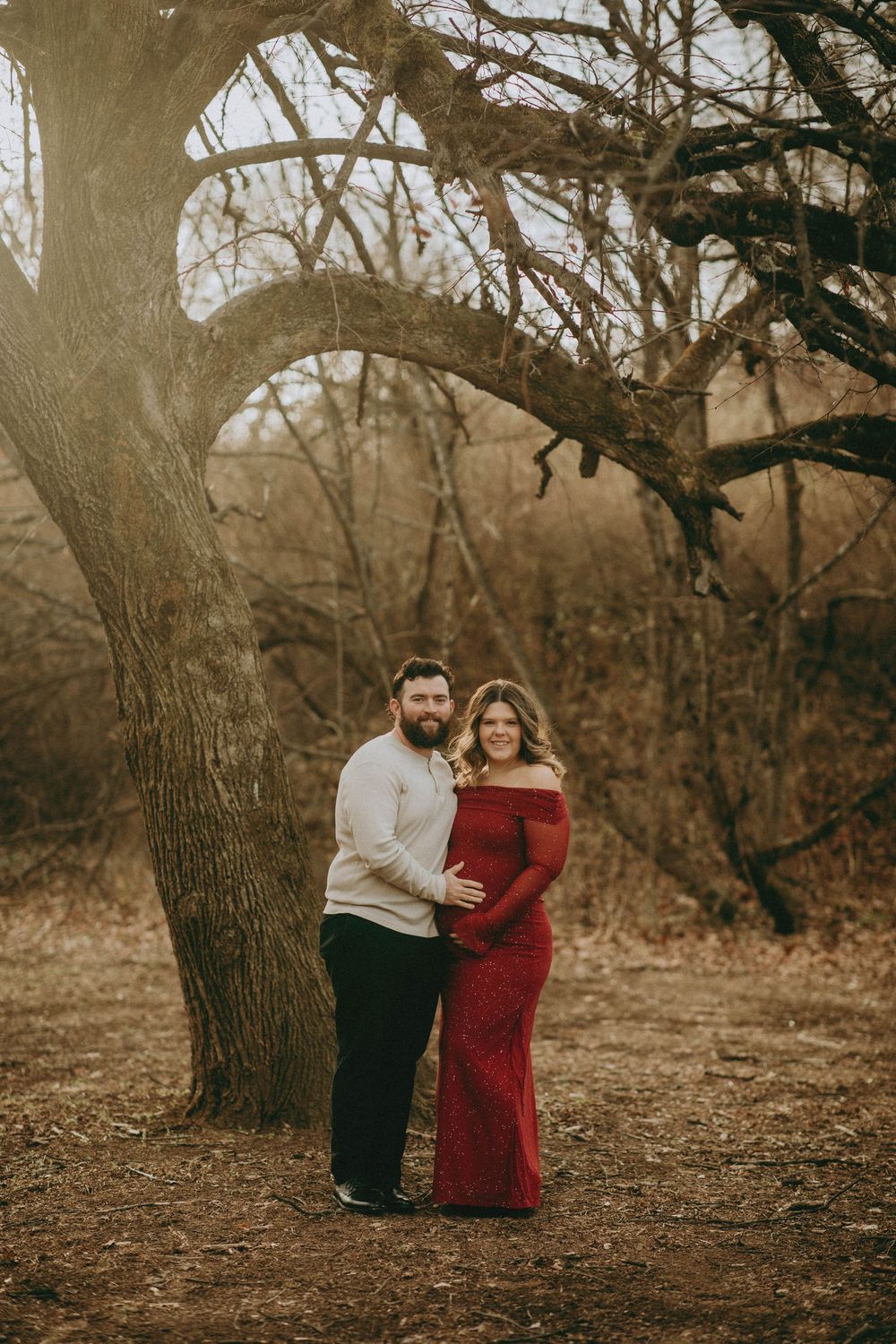 northmoreland park photo session apollo pa photographer pennsylvania family photographer pittsburgh photographer, winter pregnant baby bump