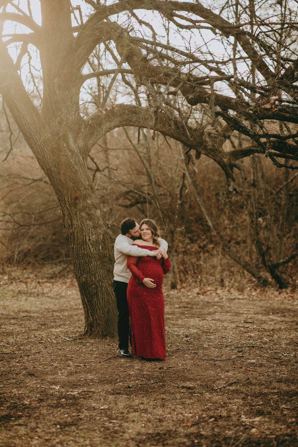 northmoreland park photo session apollo pa photographer pennsylvania family photographer pittsburgh photographer, winter pregnant baby bump
