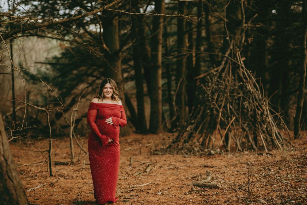 northmoreland park photo session apollo pa photographer pennsylvania family photographer pittsburgh photographer, winter pregnant baby bump